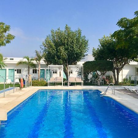 Hostal Las Cumbres Conil De La Frontera Eksteriør billede