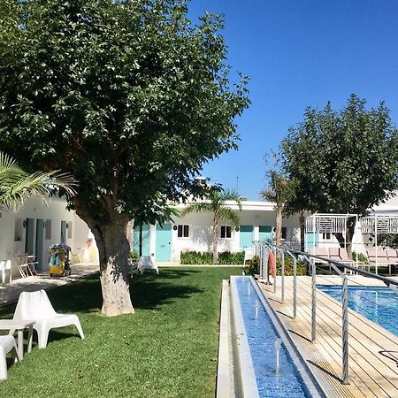 Hostal Las Cumbres Conil De La Frontera Eksteriør billede