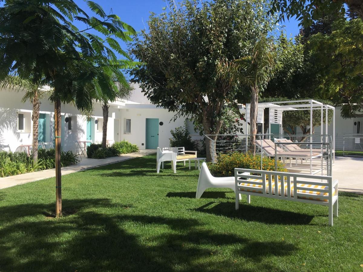 Hostal Las Cumbres Conil De La Frontera Eksteriør billede