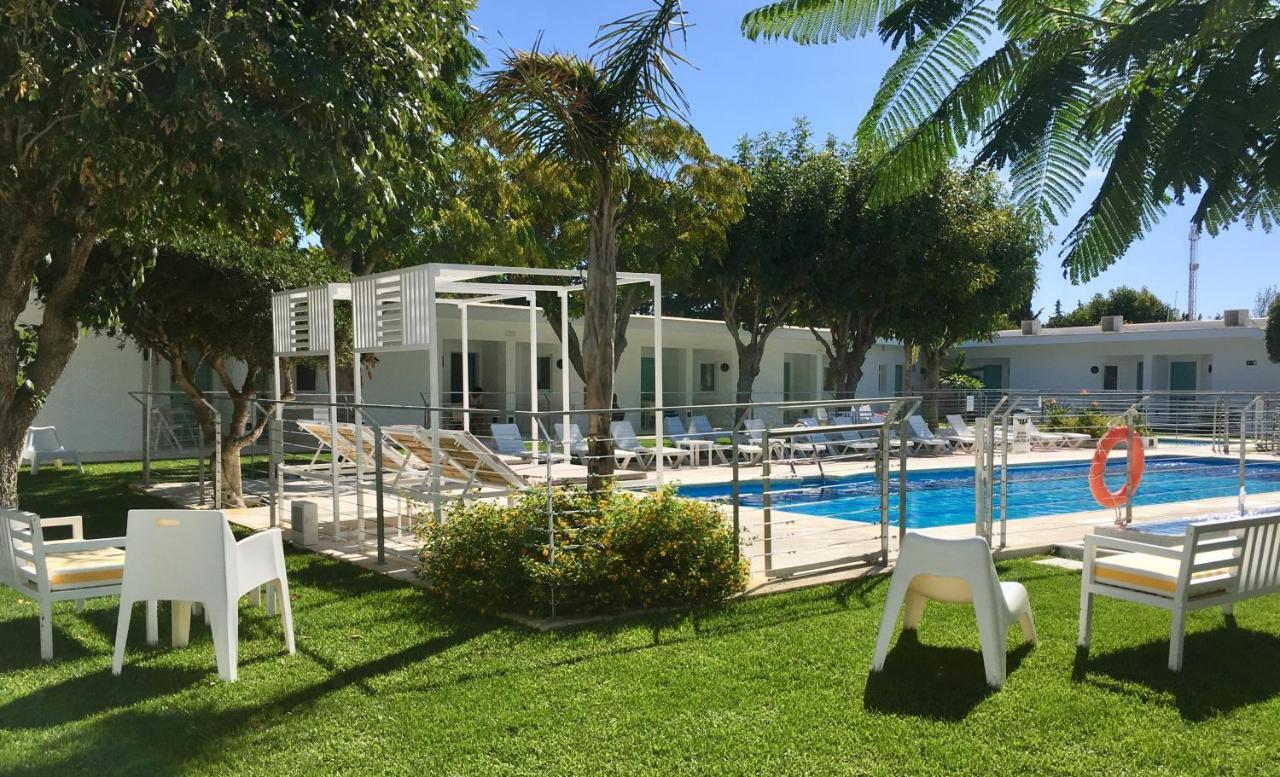 Hostal Las Cumbres Conil De La Frontera Eksteriør billede